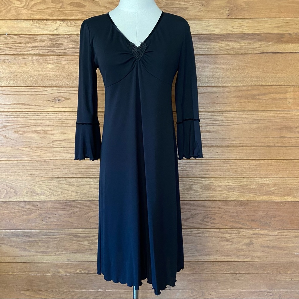 Vintage 90s Y2K Max Studio black witchy whimsigoth bell sleeve midi dress